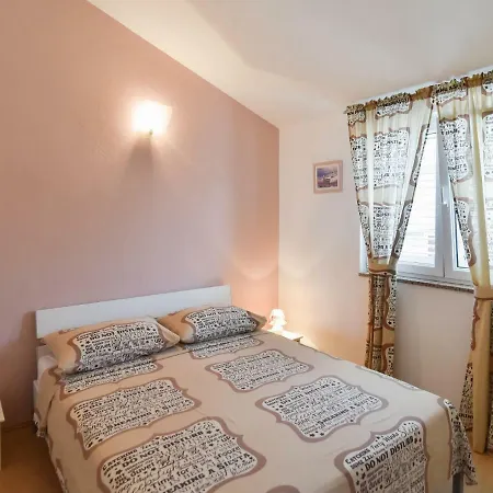 בית נופש Holiday Home Meri טרוגיר