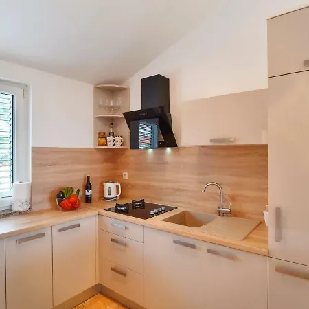 Holiday Home Meri בית נופש טרוגיר